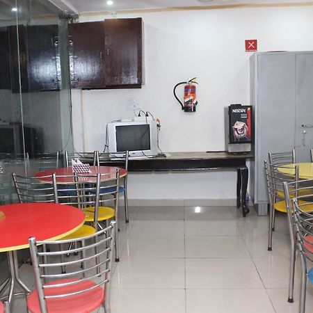 Hotel Dolls Inn ไนนิตาล ภายนอก รูปภาพ