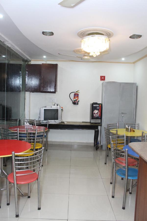 Hotel Dolls Inn ไนนิตาล ภายนอก รูปภาพ